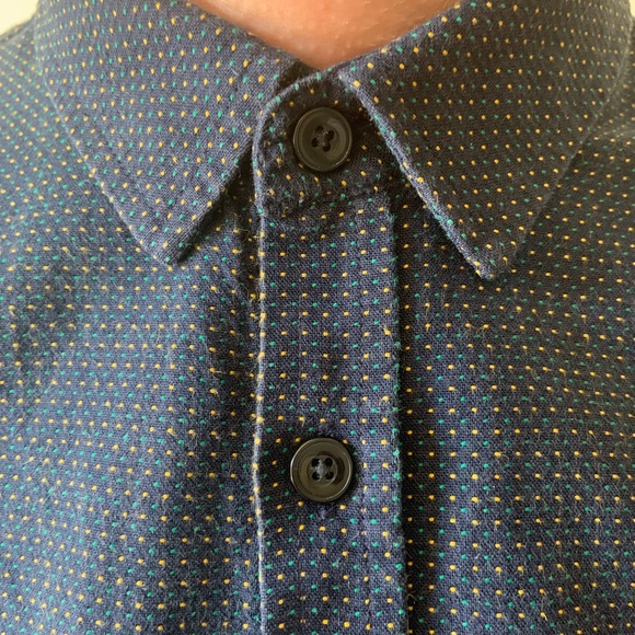 Fred Perry button shown S shirt - Picture 4 of 7